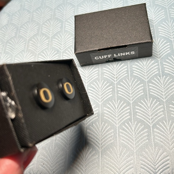 black O cuff links - Picture 8 of 8